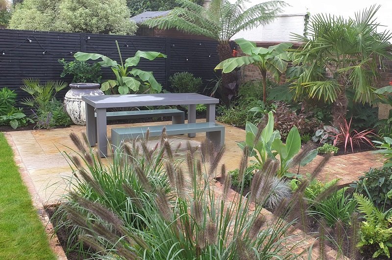 Spacious garden with two entertaining areas